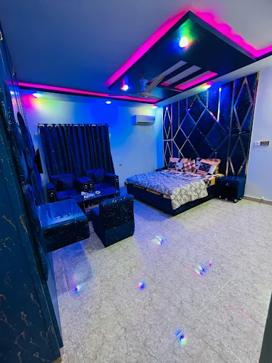 COUPLE ROOMS