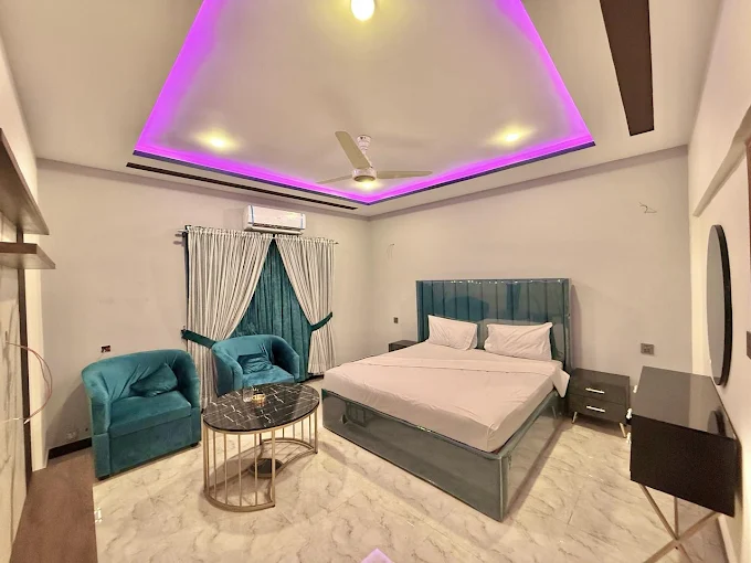LUXURY SUITES
